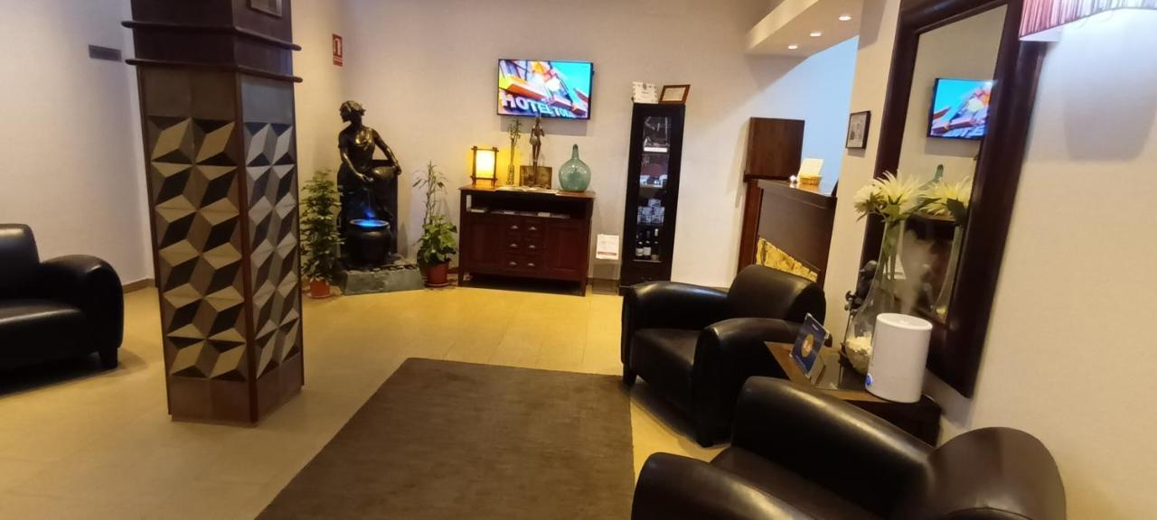 Hotel Ecologico Toral Santa Cruz De Mudela Buitenkant foto